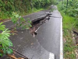 Beberapa Ruas Jalan di Cianjur Selatan Belum Dapat Dilalui Kendaraan